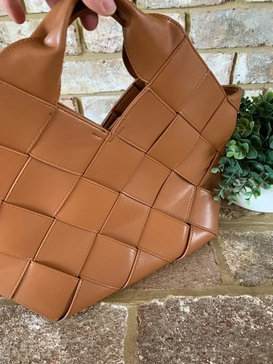 Woven Top-Handle Women’s Tote Bag in Cognac - Picture 3 of 10